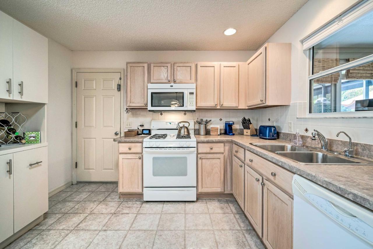 Home In The Villages With Lanai And Private Hot Tub! Esterno foto